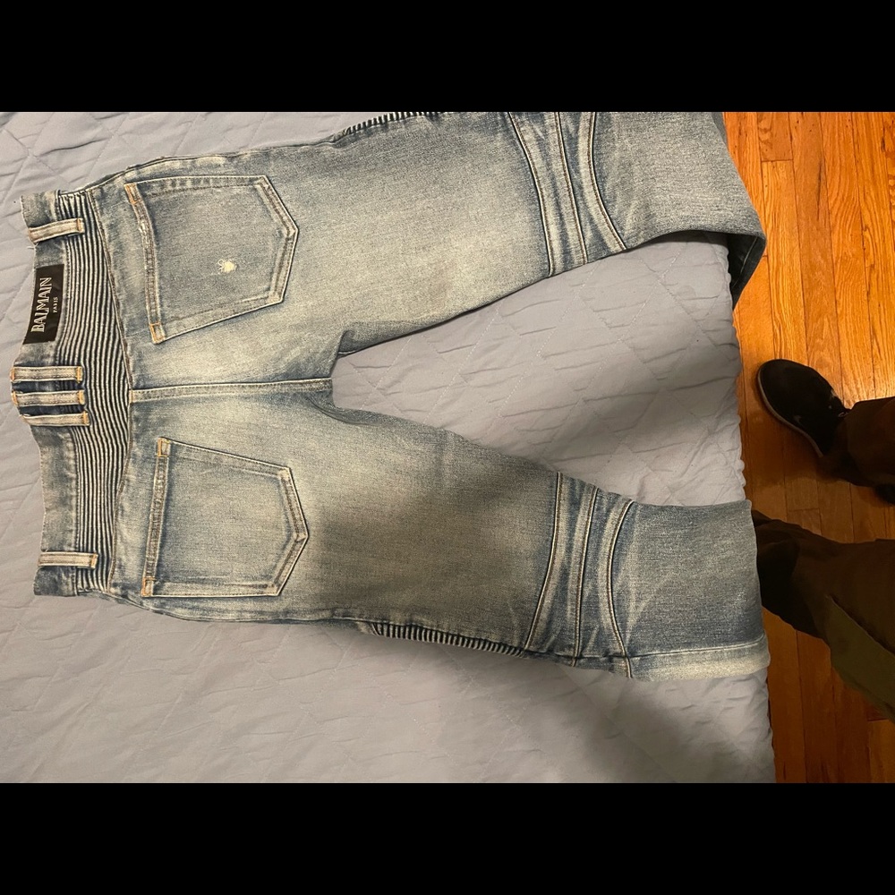 Lightly used balmain jeans size 28
